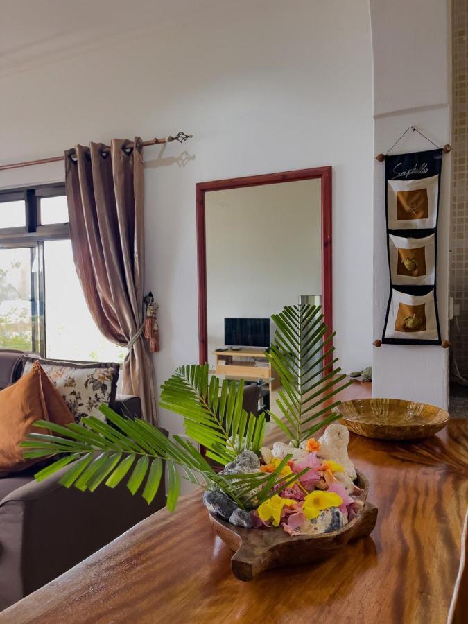 Apartamento Jardin Marron Baie Sainte Anne Exterior foto