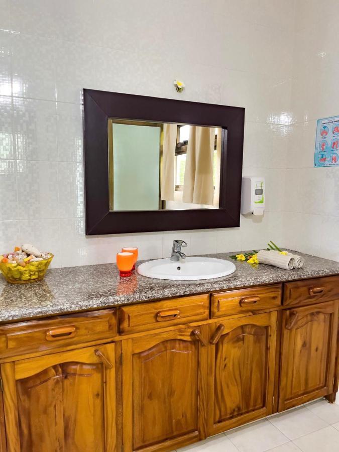 Apartamento Jardin Marron Baie Sainte Anne Exterior foto