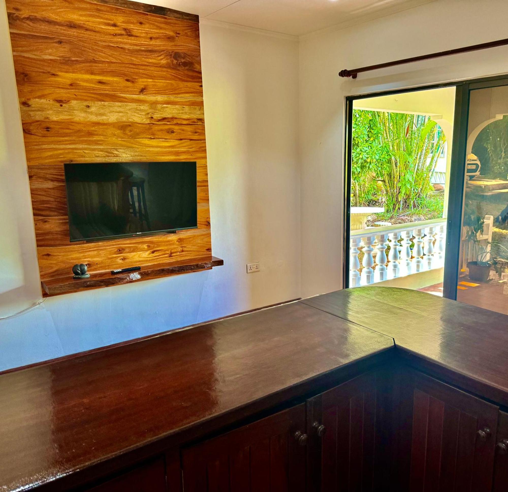 Apartamento Jardin Marron Baie Sainte Anne Exterior foto